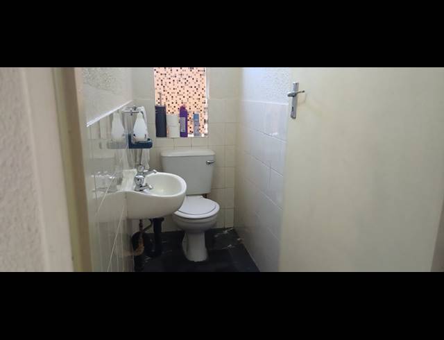 2 BEDROOM TOWNHOUSE FOR SALE IN BLACKHEATH